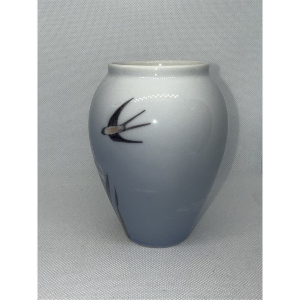 Royal Copenhagen Vase No 2676/271 - Picture 2 of 7